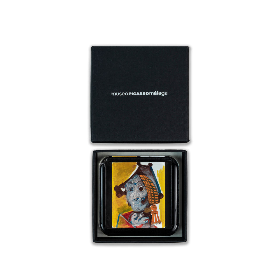Paperweight. Bullfighter by Picasso
