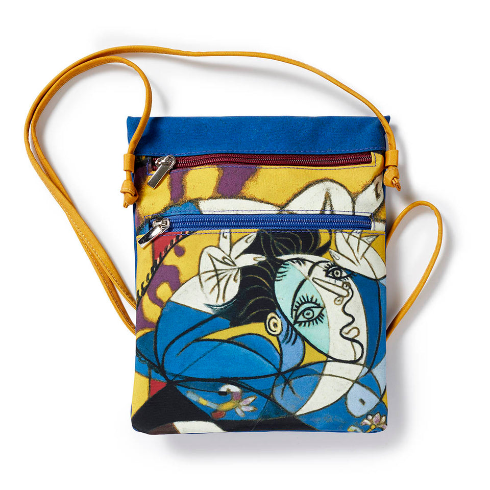 Bolso Bandolera Mujer con los brazos levantados
